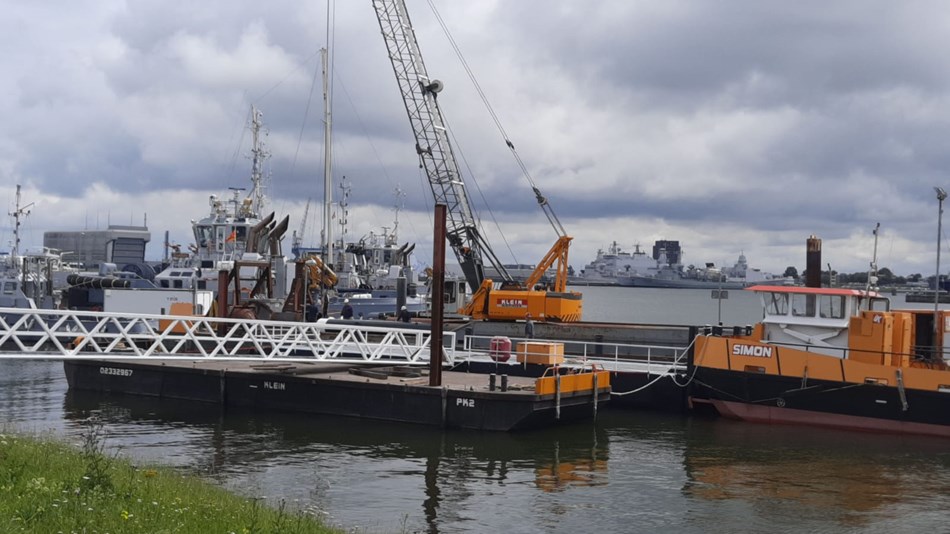 Herstel ponton nabij steiger 5 Marinehaven Den Helder